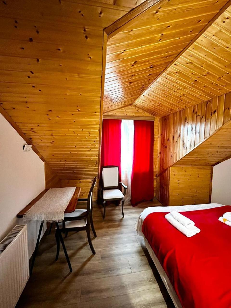 Nino & Irodi'S Guest House Kutaisi Exteriér fotografie