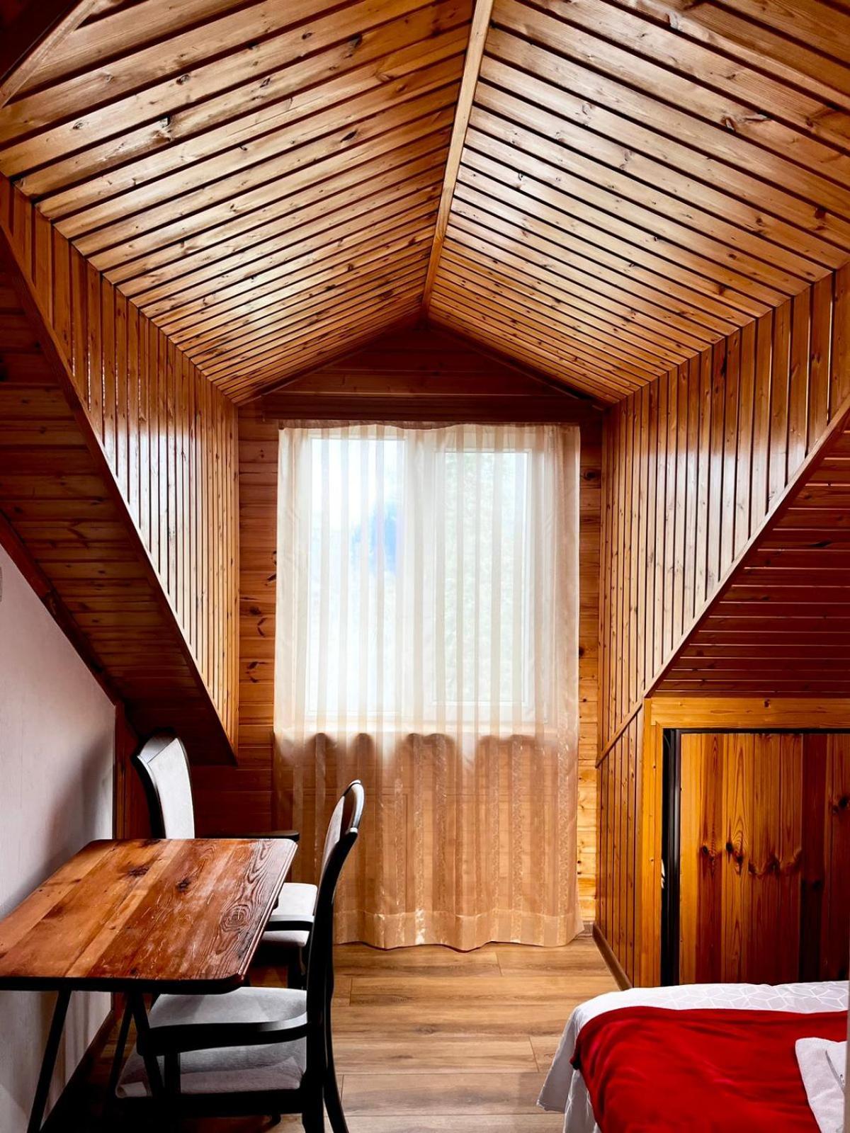 Nino & Irodi'S Guest House Kutaisi Exteriér fotografie